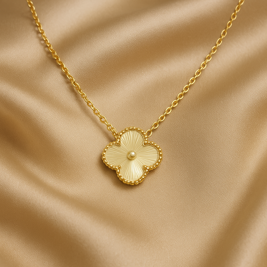 CLOVER | ZLATÝ NÁHRDELNÍK
